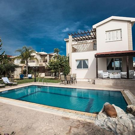 أيا نابا Sunny Coast Villa المظهر الخارجي الصورة