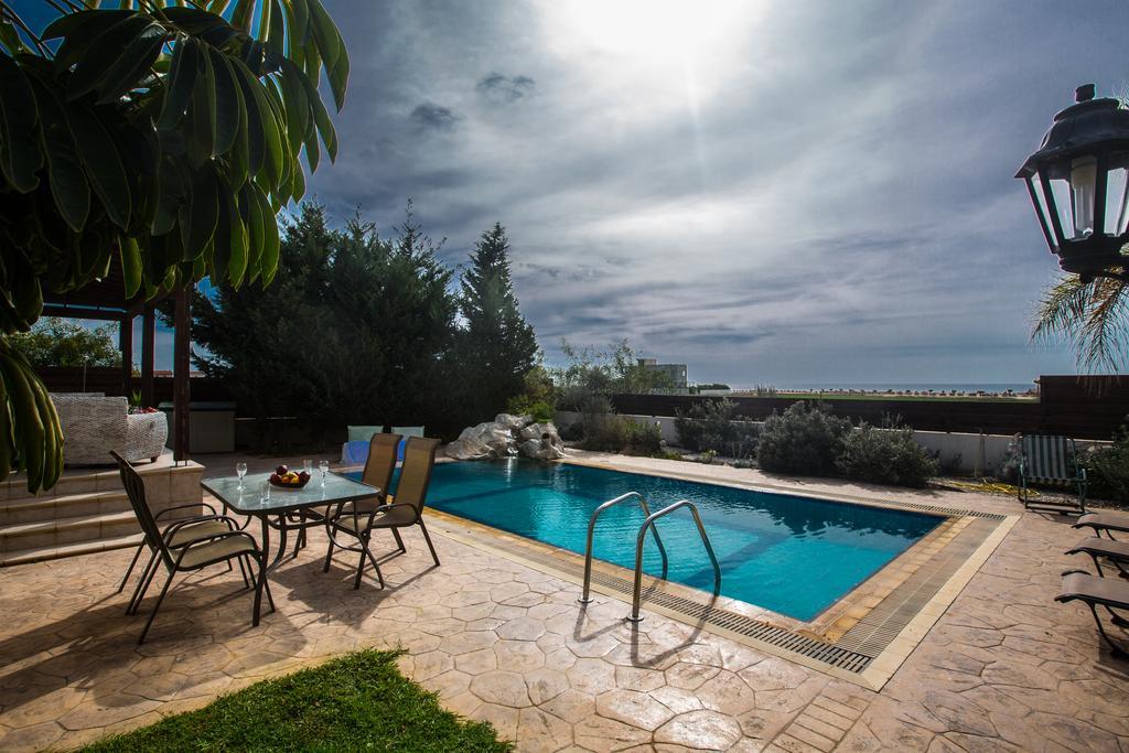 أيا نابا Sunny Coast Villa المظهر الخارجي الصورة
