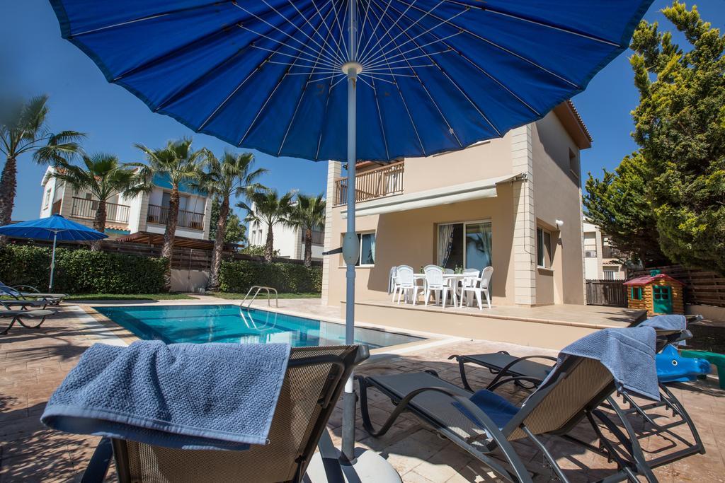 أيا نابا Sunny Coast Villa المظهر الخارجي الصورة